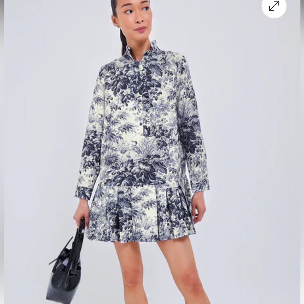 Tuckernuck Tate Dress in navy blue floral